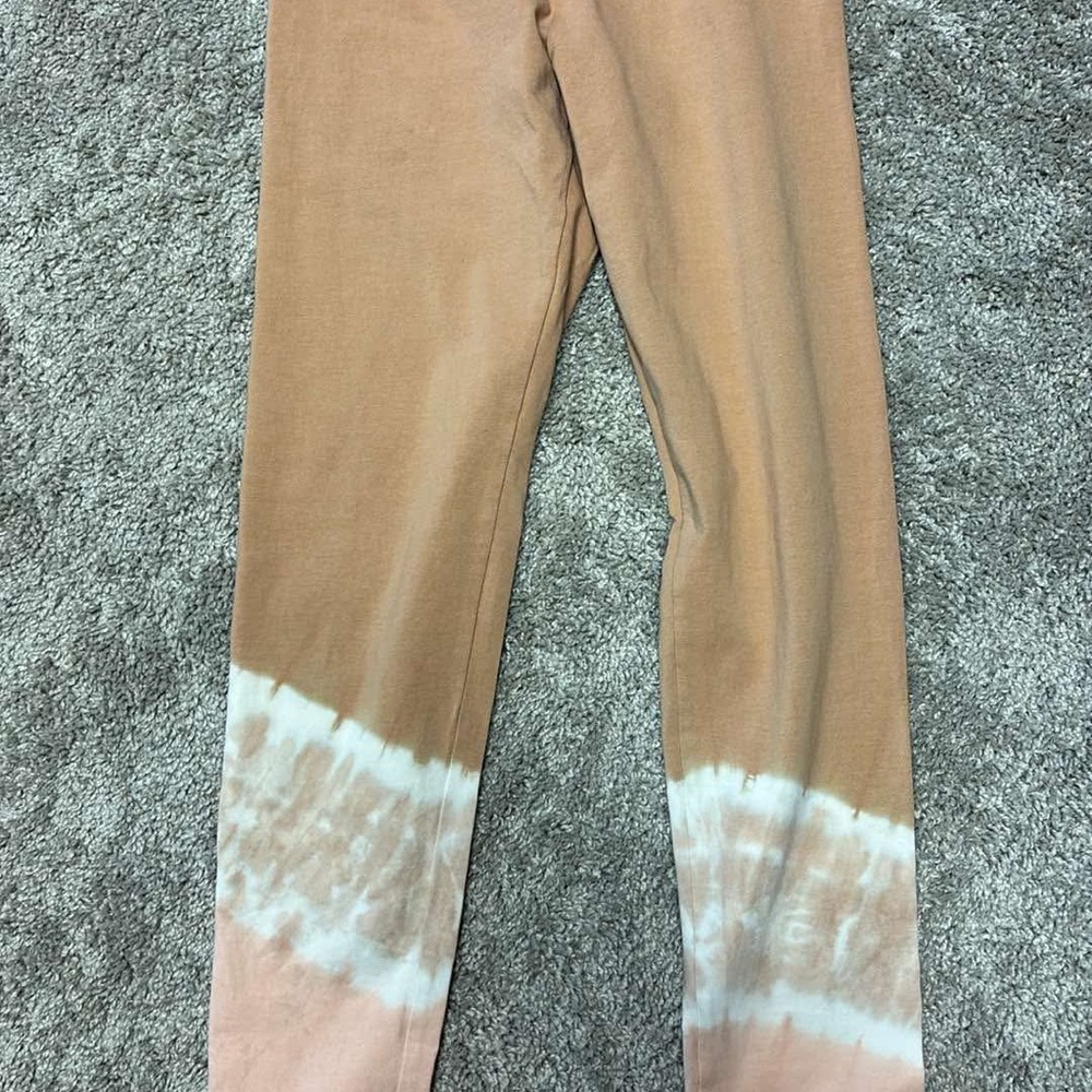 Women’s Tan and White Tie-Dye Leggings